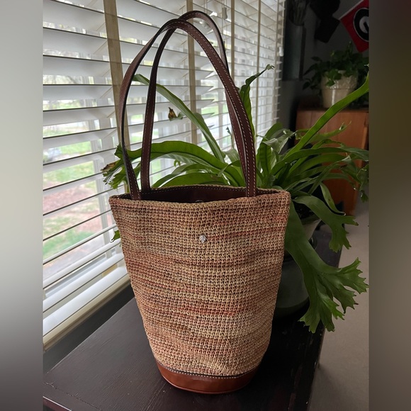 Helen Kaminski Madagascar Raffia and Leather Bucket Bag EUC - Picture 5 of 6